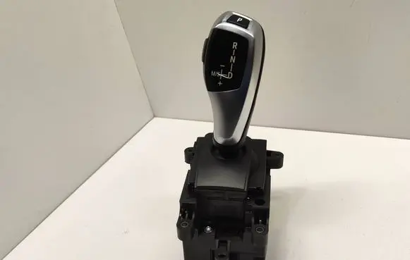 BMW 5 F10 F11 Gear selector 9239504 1002519200 61319239504