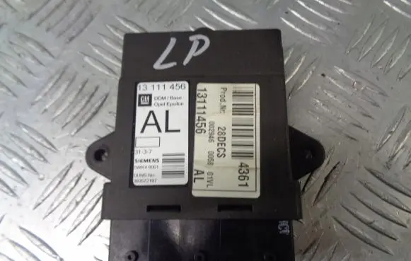 Opel Vectra C Door control unit/module 13111456