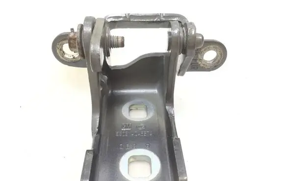 Opel Insignia A Front door upper hinge 