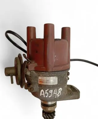 Suzuki Swift Cultus Spark distributor 3310082661 1002911550