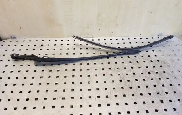 Audi A4 S4 B7 8E 8H Windshield/front glass wiper blade 8E2955408C