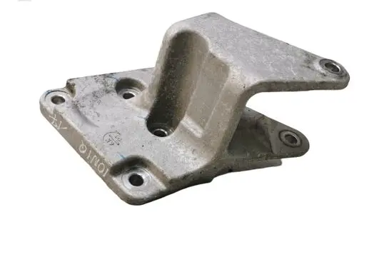 Hyundai Ioniq Engine mounting bracket