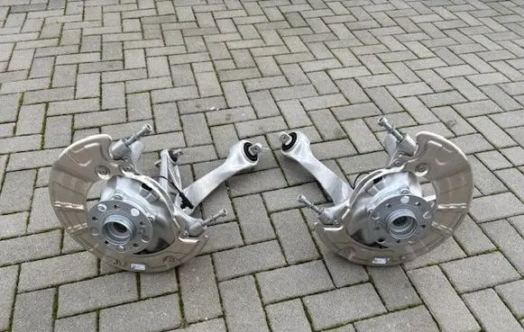Mercedes-Benz SL AMG R232 Rear wheel hub A2313320801