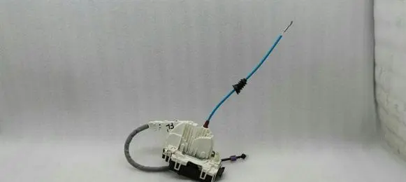Mercedes-Benz GLA W156 Front door window regulator motor A1667200135