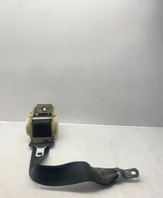 Rear seatbelt