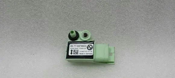 BMW 5 E60 E61 Airbag deployment crash/impact sensor 6978822