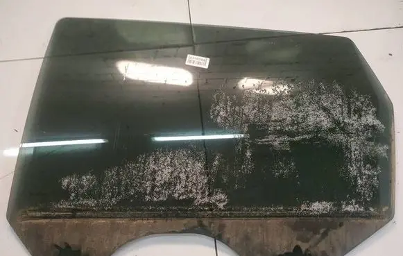 Fiat Freemont Rear door window glass AS3