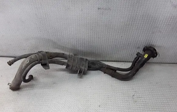 Fuel tank filler neck pipe
