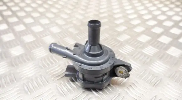 Toyota Highlander XU70 Electric auxiliary coolant/water pump G904042010