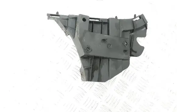 Volvo V70 Front bumper mounting bracket 31265344