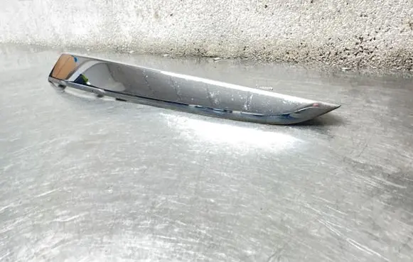 Volvo V70 Front bumper splitter molding 31323986 DY3YA