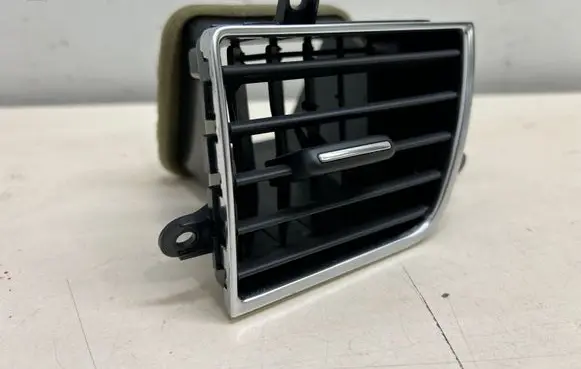 Audi A8 S8 D4 4H Dash center air vent grill 4H1820952A
