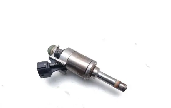 Suzuki Vitara (LY) Fuel injector 0261500299
