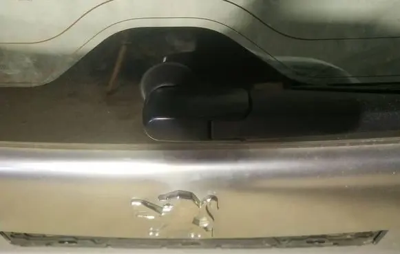 Peugeot 4007 Rear window wiper motor