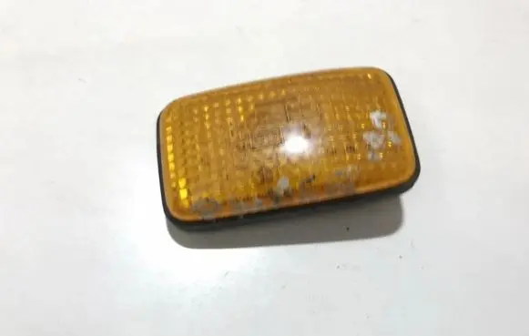 Nissan Primera Front fender indicator light 6r019525