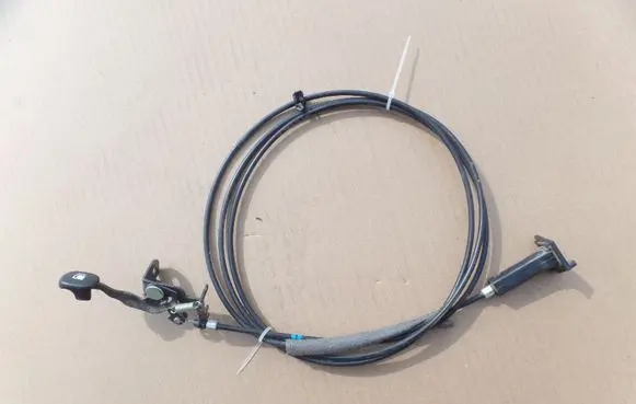 Hyundai i30 Fuel cap flap release cable 
