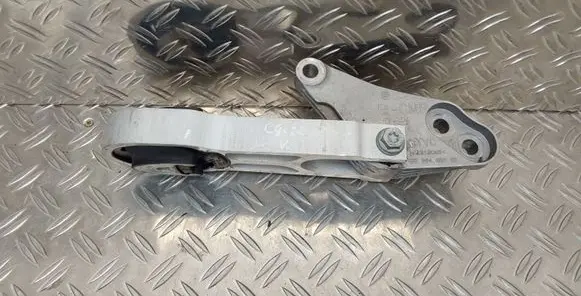 Citroen C4 III e-C4 Engine mount bracket 9826468580