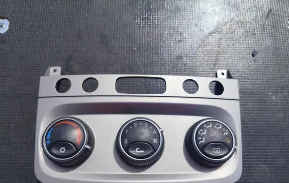 Alfa Romeo 147 Climate control unit 1560553870 0000200720 C397