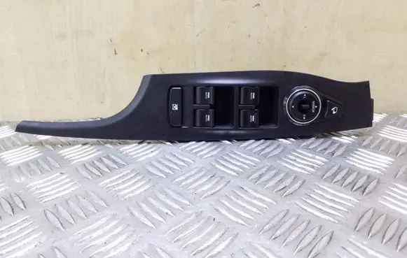 Hyundai i40 Electric window control switch 39R4801230 935703Z050 39R4951000