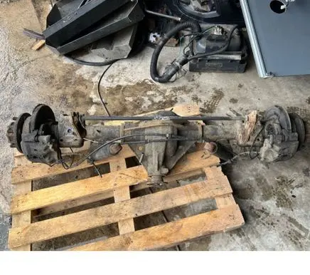 Iveco Daily 6th gen Rear axle beam with reductor 7170315