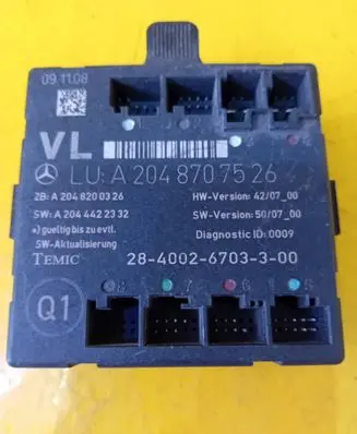 Mercedes-Benz C W204 Door control unit/module A2048707526