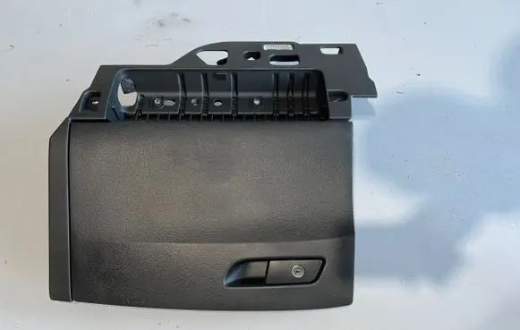 Audi S5 F5 Glove box 8w1880302 8w7880302
