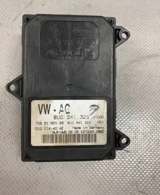 Volkswagen Touareg II Headlight ballast module Xenon 8U0941329