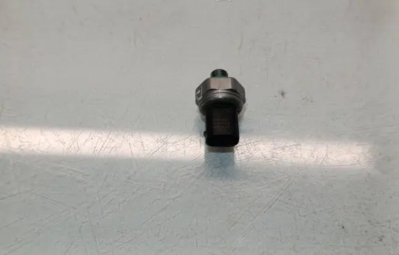 BMW X3 F25 Air conditioning (A/C) pressure sensor 52CP17