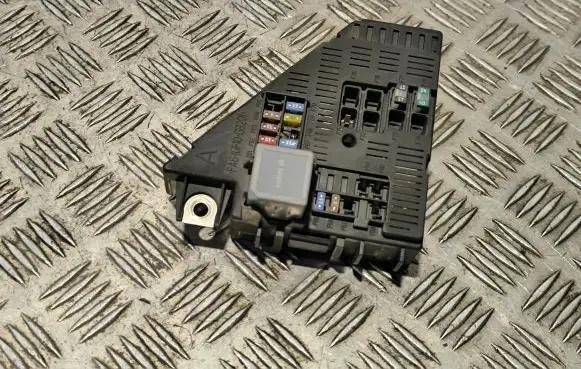 Volvo XC90 Fuse module 31453256