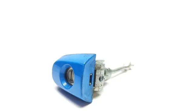 Toyota Aygo AB40 Front door lock (next to the handle) 