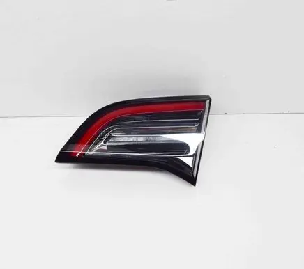 Tesla Model Y Tailgate rear/tail lights 150208900B