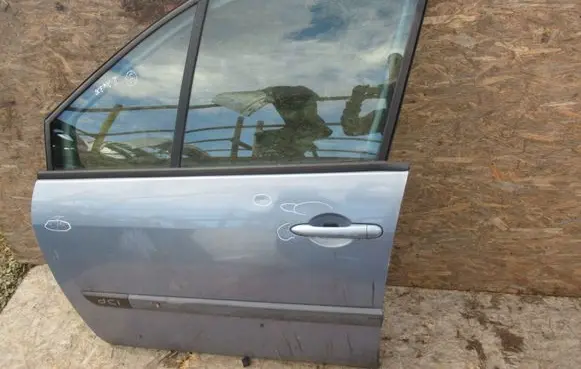 Renault Scenic II - Grand scenic II Front door