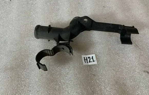 Mercedes-Benz C W203 Engine coolant pipe/hose A2712001352