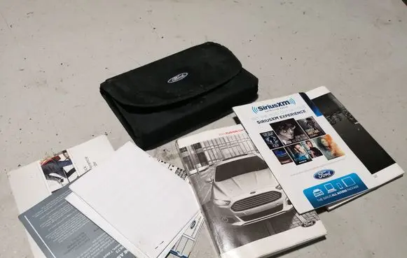 Ford Fusion II User manual 