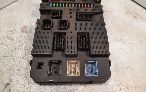 Citroen C2 Central body control module 9659285380