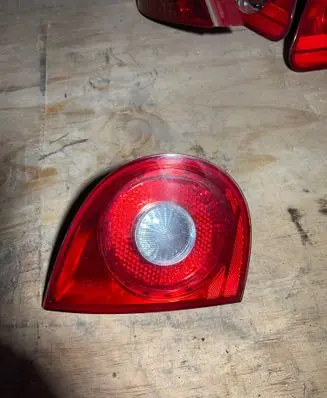 Volkswagen Golf V Tailgate rear/tail lights 1K5945093F 028500104A A00011858
