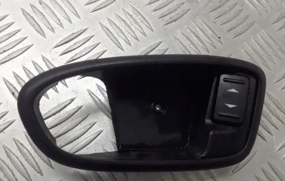 Ford Mondeo MK IV Quarter vent window switch 6M21-U226A37
