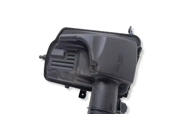 Nissan Qashqai Air filter box 1022318S01 JD700