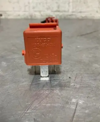 BMW 5 E60 E61 Other relay 1742690