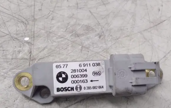 BMW X5 E53 Airbag deployment crash/impact sensor 6911038 0285002064