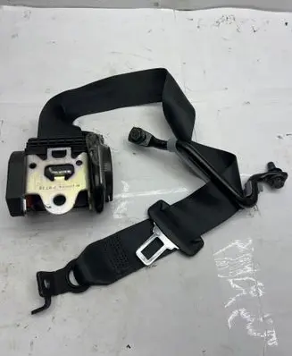 Volvo XC90 Rear seatbelt 630002100 008R039V