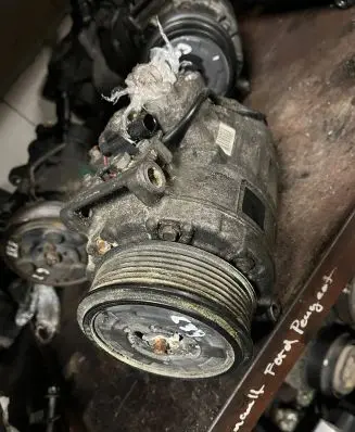 Mercedes-Benz ML W164 Air conditioning (A/C) compressor (pump) A0012303211