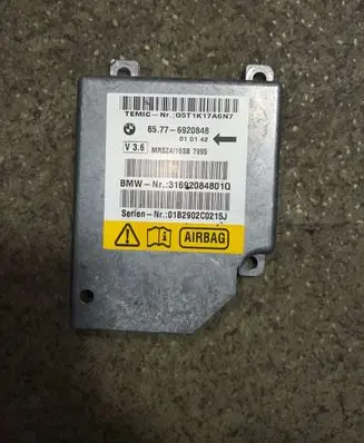 BMW 5 E39 Airbag control unit/module 6920848 31692084801Q 01B2900C0215J