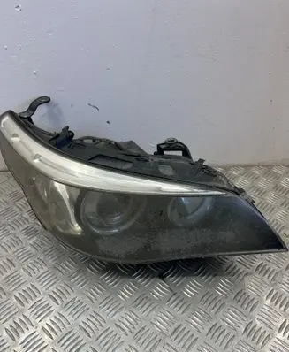 BMW 5 E60 E61 Headlight/headlamp 15872400