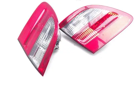 Mercedes-Benz E AMG W212 Tailgate rear/tail lights A2118203064