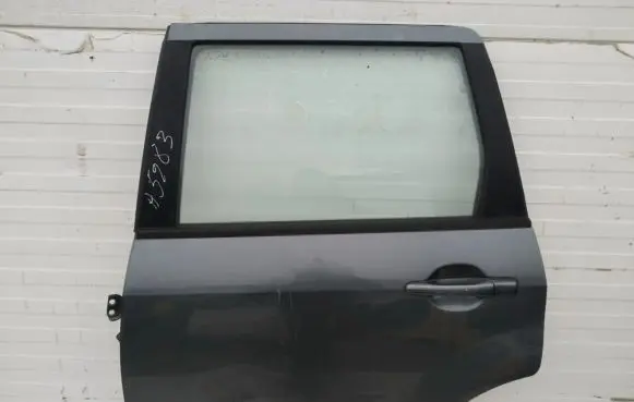 Mitsubishi Outlander Rear door pilka