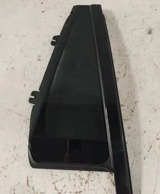 Volvo XC90 Rear vent window glass 31651874