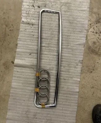 Audi A4 S4 B6 8E 8H Front grill 8E0854646