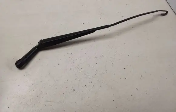 Volkswagen Golf IV Front wiper blade arm 1J2955409A