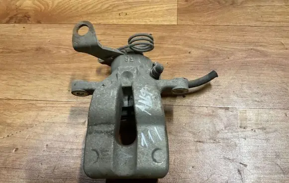 Alfa Romeo 147 Rear brake caliper 77364540